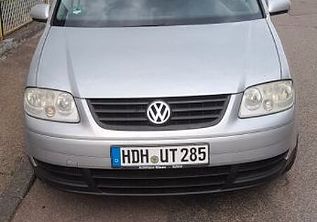 VW Touran Volkswagen 1.6 FSI Basis Basis 7 Sitzer