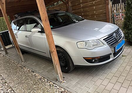 VW Passat Variant Volkswagen 2.0 TDI DPF 81kW Trendline ...