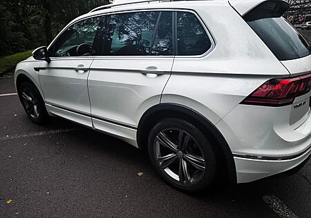 VW Tiguan Volkswagen 1.4 TSI Comfortline R-Line