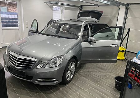 Mercedes-Benz E 220 CDI T BlueEFFICIENCY AVANTGARDE AVANTGARDE