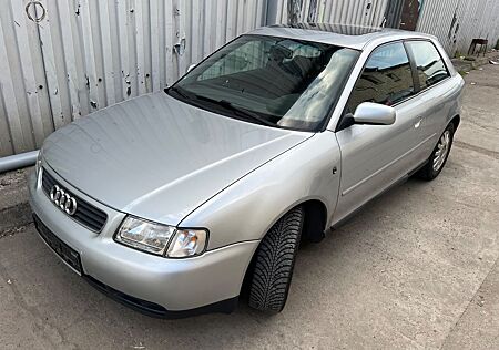 Audi A3 1.6 Ambiente Ambiente
