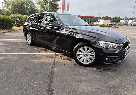 BMW 318d Touring Advantage Advantage