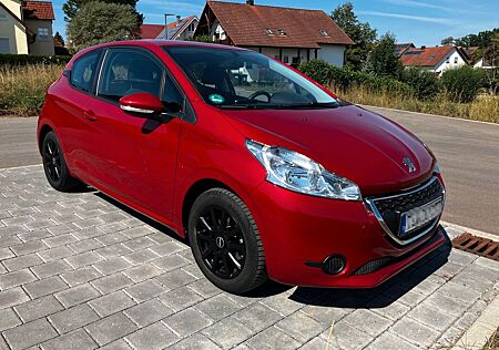 Peugeot 208 1.2 Style PureTech 82 Style