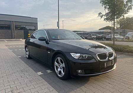 BMW 320i Cabrio - AMBIENT|SHZ|PDC|KLIMA|TEMP|KEYLESS