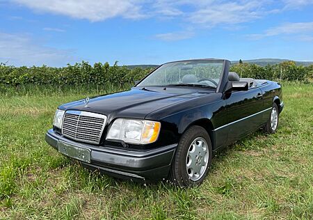 Mercedes-Benz CE 320 E 320