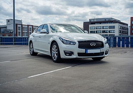 Infiniti Q70 35h V6 Premium Tech Auto Premium Tech
