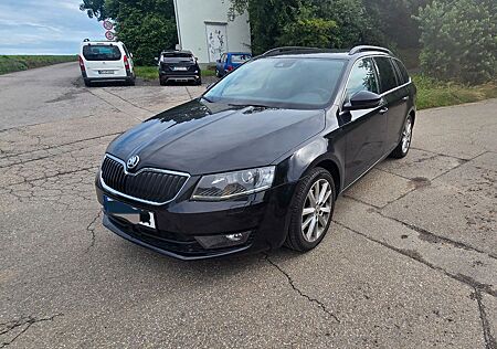 Skoda Octavia Kombi 1,4 | Scheckheft