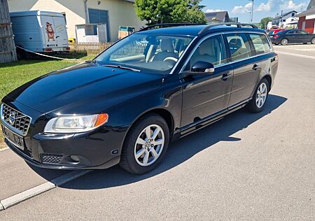 Volvo V70 Kombi Momentum*Benzin/CNG*AHK*PDC*TÜV/AU NEU