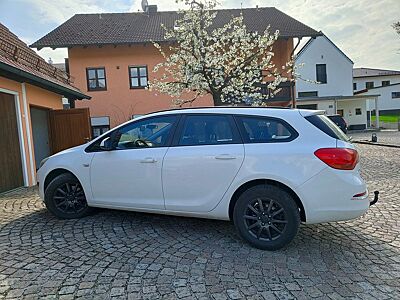 Opel Astra Sports Tourer 1.7 CDTI 81kW weiß