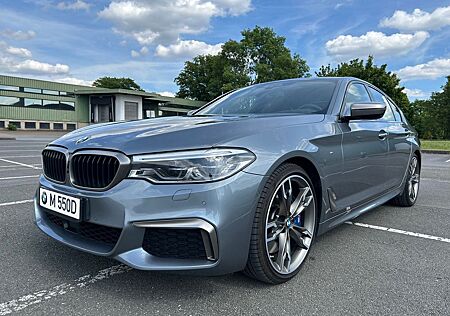 BMW M550d xDrive*HEAD-UP*Glasd..