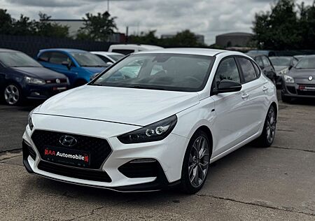 Hyundai i30 Fastback N Line Sonderausstattung 1 Hand