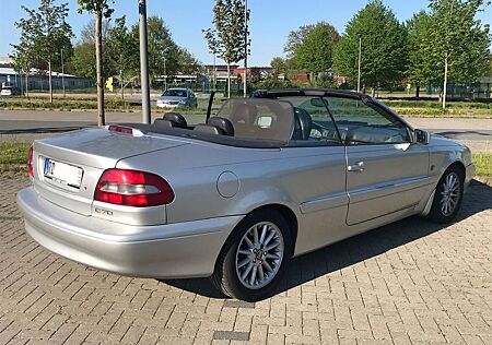 Volvo C70 2.4T Cabriolet -