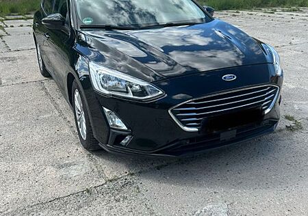 Ford Focus 1,5 EcoBoost 110kW Cool & Connect Tur....