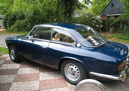 Alfa Romeo GTV 2000 Bertone, Historie, D-Erstzulassung