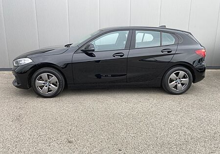 BMW 118i *PDC*Sitzheizung*