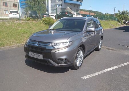 Mitsubishi Outlander PHEV Basis 4WD