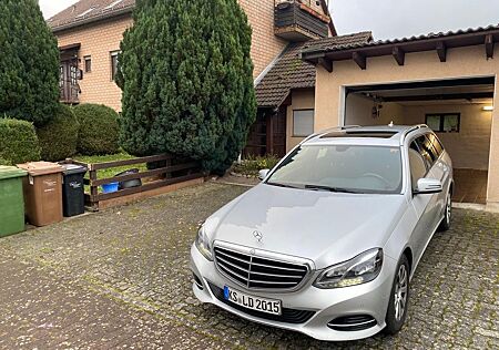 Mercedes-Benz E 220 CDI Sehr gepflegt! Autom. 8-fach Bereift