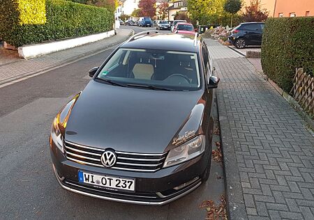 VW Passat Variant Volkswagen 2.0 TDI 125kW Exclusive BMT V...