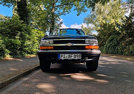 Chevrolet Blazer LT "The Rock"