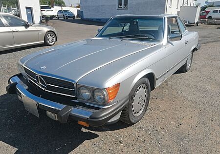 Mercedes-Benz SL 560