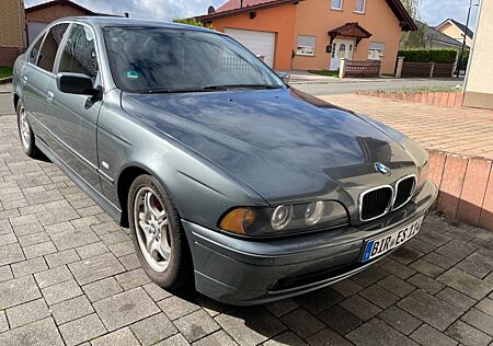 BMW 520i - E39 - TÜV 08/2025 - EZ 2003