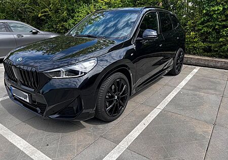 BMW X1 xDrive23d M Sport ACC Massage Pano Lenkradhei