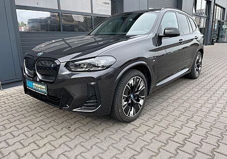 BMW iX3 Impressive PANO ACC ADAPT.FAHRW. HUD LED H&K