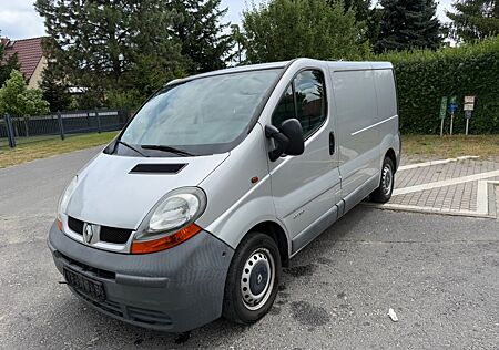 Renault Trafic Kasten L1H1 2,7t/ TÜV neu !
