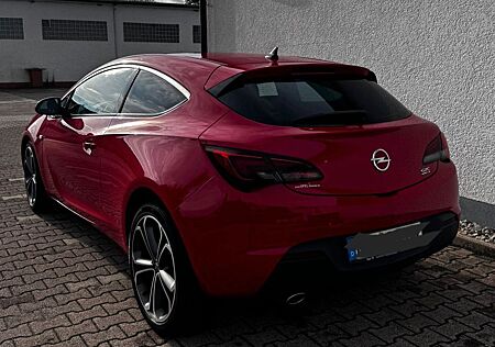 Opel Astra GTC 1.6 Turbo Edition Edition