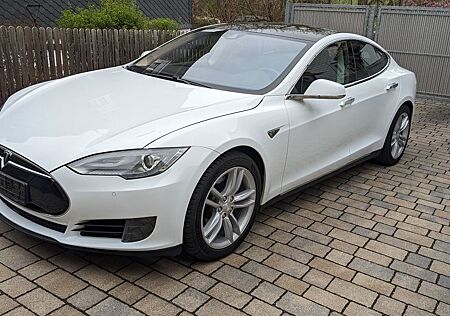 Tesla Model S 70D - SC01 = Lebenslang Supercharger fre