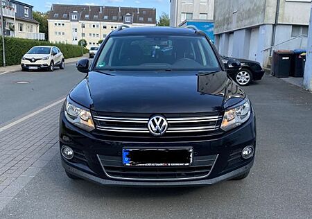 VW Tiguan Volkswagen 2.0 TDI SCR DSG 4MOT BMT Track & Styl...