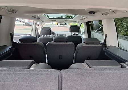 VW Sharan Volkswagen 2.0 TDI DSG BlueMotion Technology