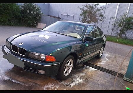 BMW 523i