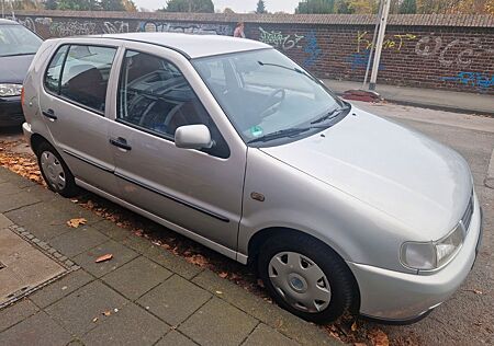 VW Polo Volkswagen 1.4 44kW Modell Style 2, Typ 6N, Klima, eFH