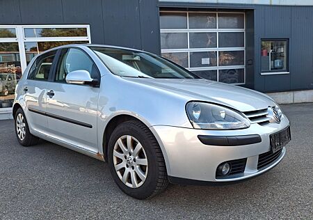 VW Golf Volkswagen V Lim. 1,6 Comfortline-Klima-