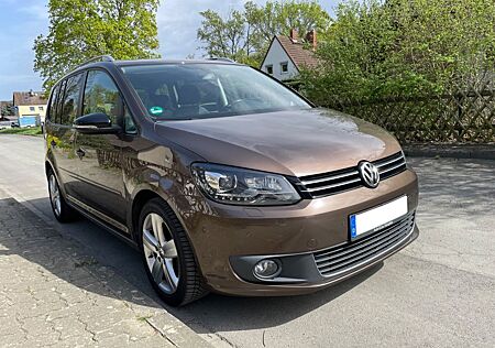 VW Touran Volkswagen 1.6 TDI - 7 Sitzer*PANORAMA*TÜV NEU*LED