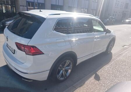 VW Tiguan Allspace Volkswagen 2.0 TDI SCR Highline...