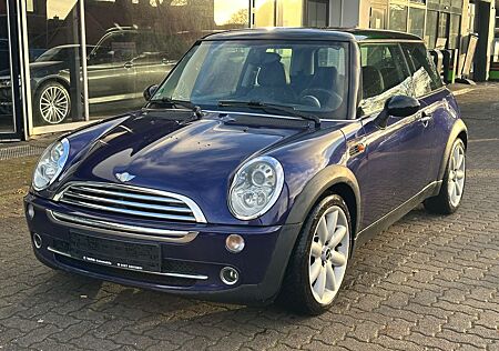 Mini Cooper T-LEDER/ PANO/ TÜV/ KLIMA