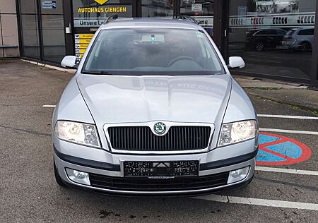 Skoda Octavia Combi Ambiente/1.Hand/8 Fachbereift/