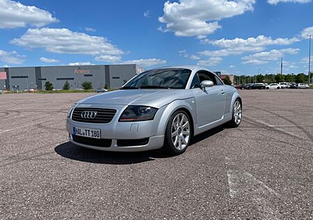 Audi TT Coupe 1.8T 132 kW -