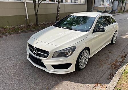 Mercedes-Benz CLA 220 CDI 4MATIC DCT AMG Line AMG Line