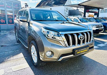Toyota Land Cruiser gebraucht kaufen Toyota Land Cruiser 2.8 D-4D Executive Automatik AHK