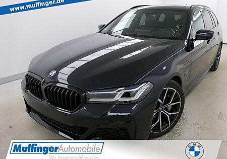 BMW 530e T.M Sport Laser HUD PanoD.Kamera HiFi AHK19