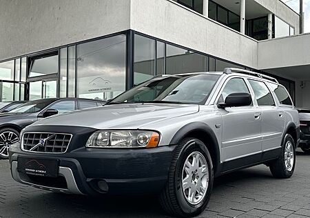 Volvo XC 70 XC70 D5 AWD Momentum | Schalter | Leder