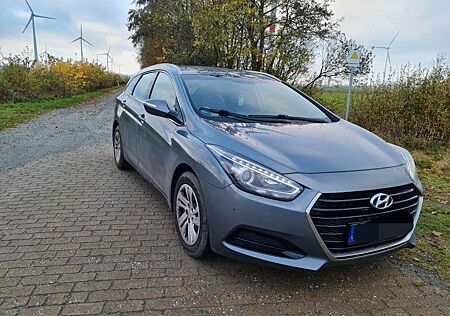 Hyundai i40 1.6 GDI Kombi Familienauto