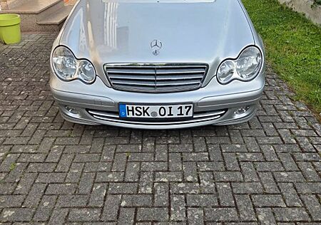 Mercedes-Benz C 180 KOMPRESSOR T CLASSIC Classic