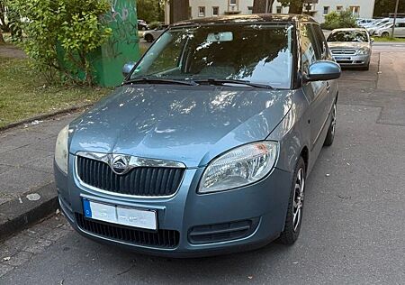 Skoda Fabia 1.2l - TÜV NEU - Allwetterreifen