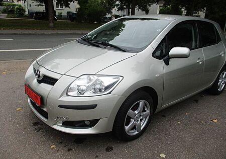Toyota Auris Sol