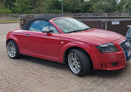 Audi TT Roadster 1.8T 132 kW -