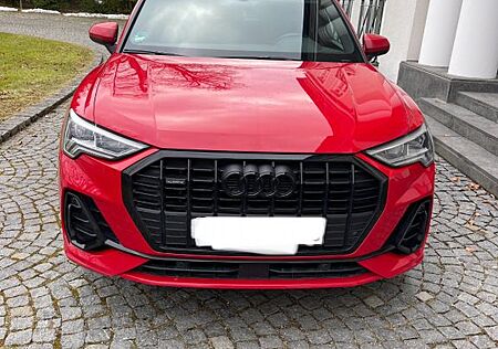 Audi Q3 35 TDI quattro S tronic S line S line LUXUS